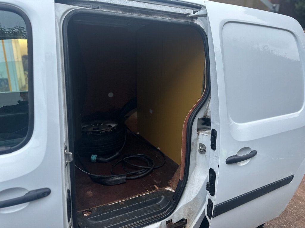 Used Renault Kangoo 2019 for sale - 77558156: Photo 25
