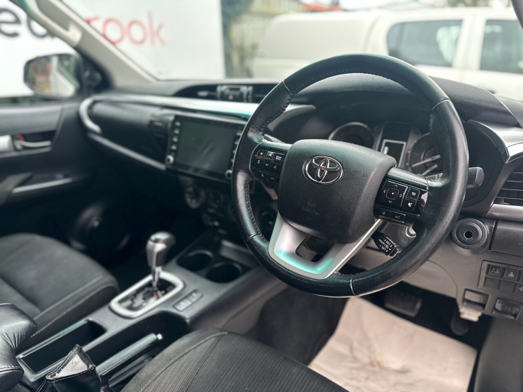 Used Toyota Hilux 2022 for sale - 77557908: Photo 21