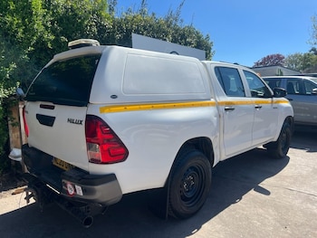 Used Toyota Hilux 2020 for sale - 78444679: Photo