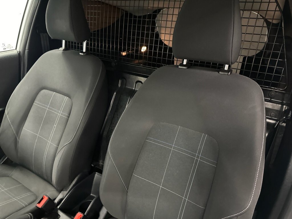 Used Ford Fiesta 2020 for sale - 76685932: Photo 23