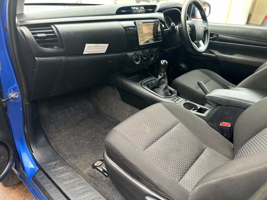 Used Toyota Hilux 2018 for sale - 76910411: Photo 12
