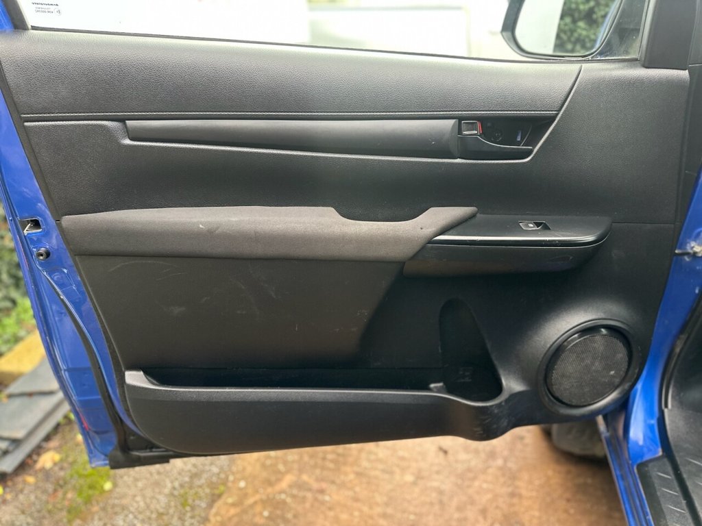 Used Toyota Hilux 2018 for sale - 76910411: Photo 15