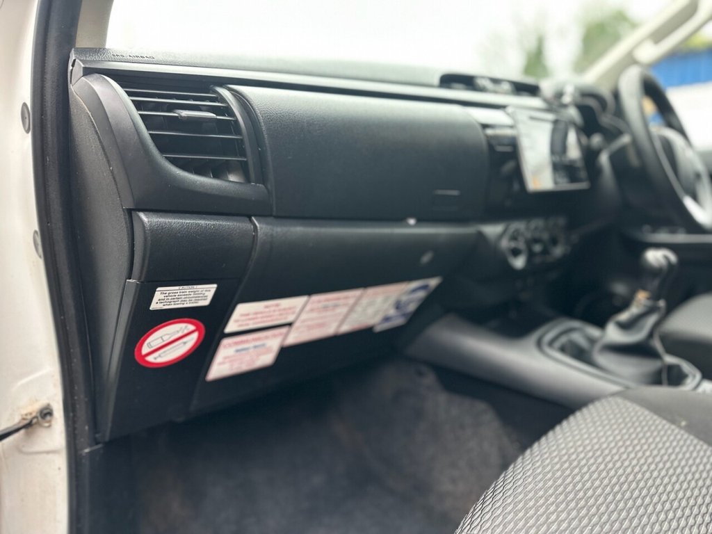 Used Toyota Hilux 2017 for sale - 76973648: Photo 20