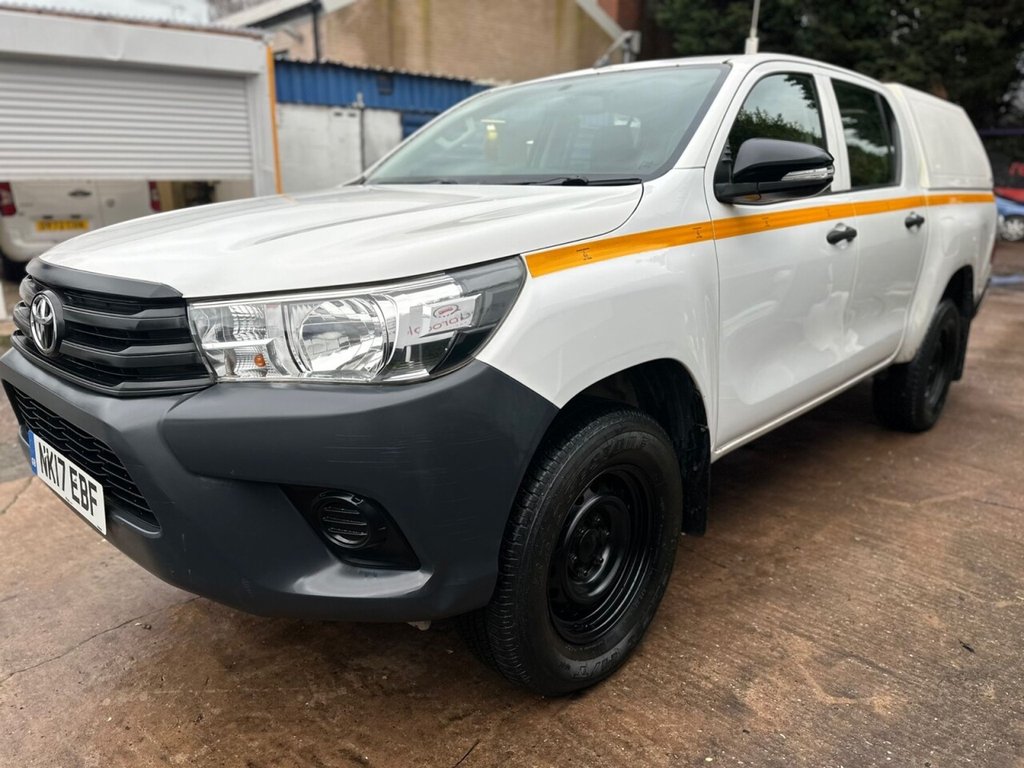 Used Toyota Hilux 2017 for sale - 76973648: Photo 3
