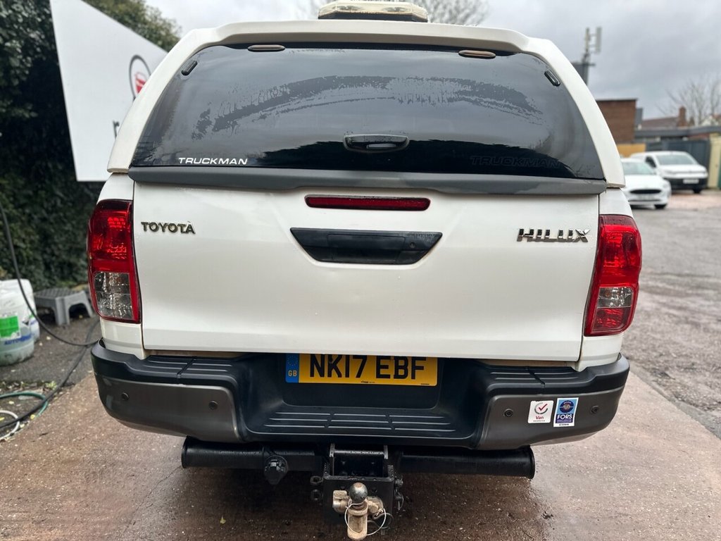 Used Toyota Hilux 2017 for sale - 76973648: Photo 5