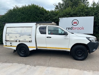 Used Toyota Hilux 2018 for sale - 78959900: Photo