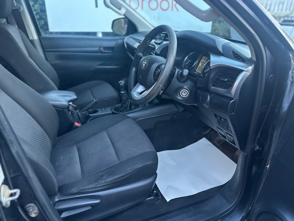 Used Toyota Hilux 2022 for sale - 77133196: Photo 12