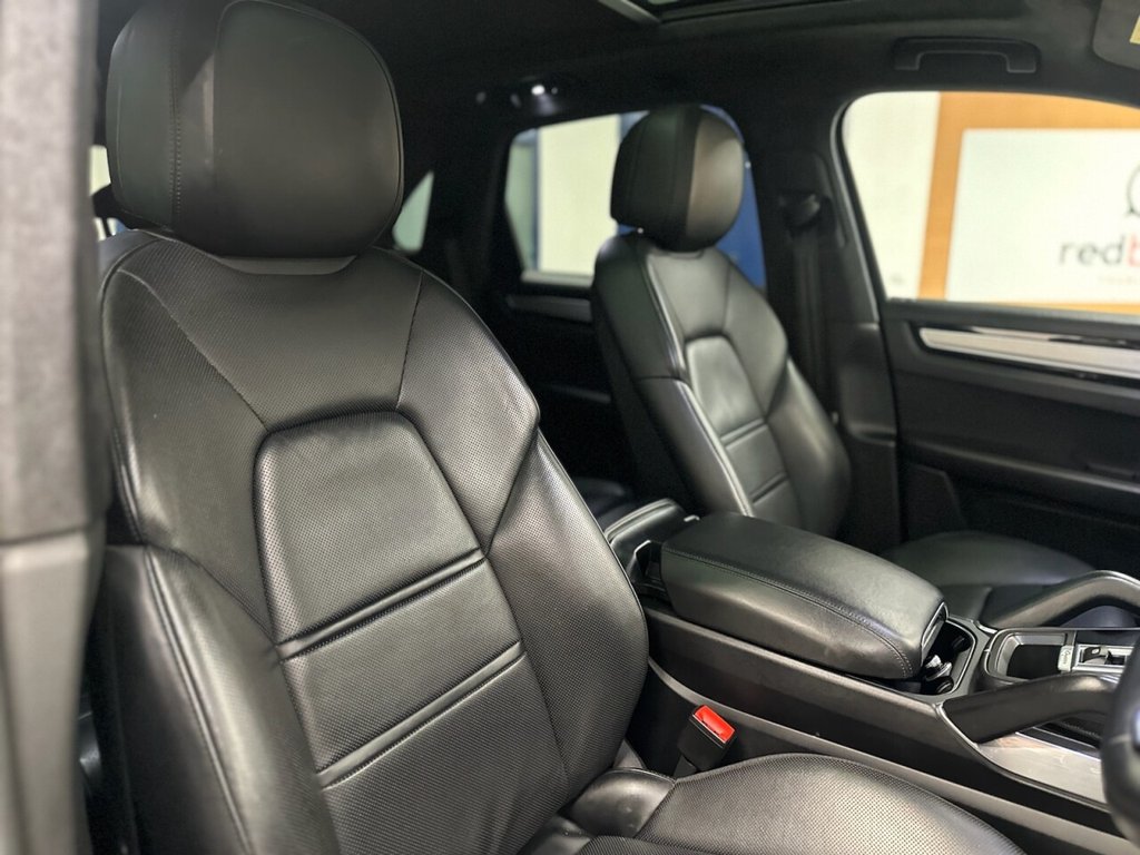 Used Porsche Cayenne 2023 for sale - 76856351: Photo 18