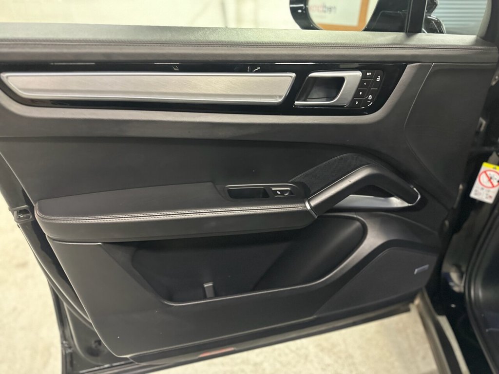 Used Porsche Cayenne 2023 for sale - 76856351: Photo 23