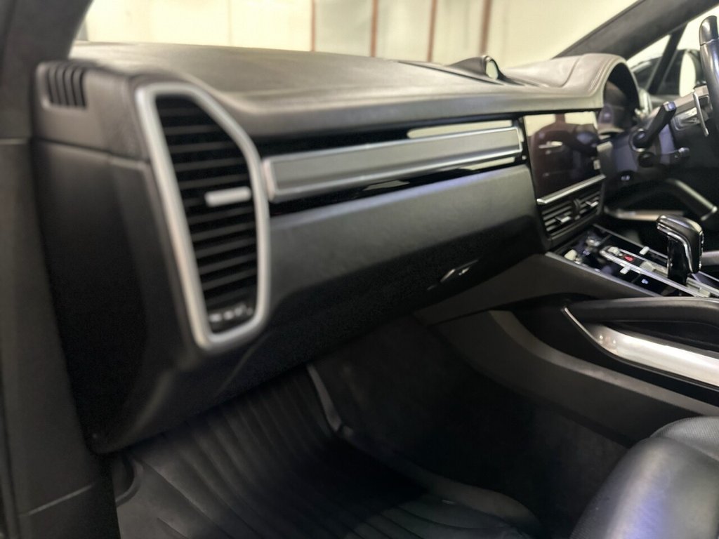Used Porsche Cayenne 2023 for sale - 76856351: Photo 24