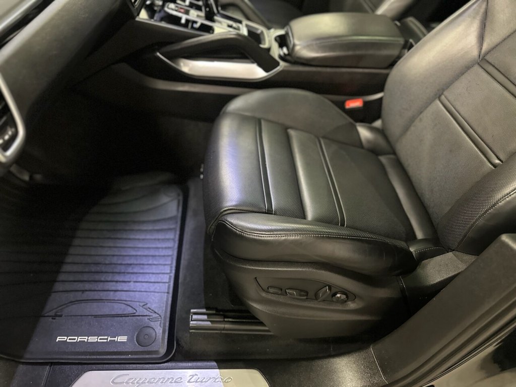 Used Porsche Cayenne 2023 for sale - 76856351: Photo 25