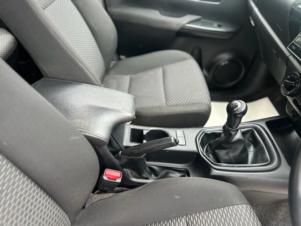 Used Toyota Hilux 2019 for sale - 76470589: Photo 14