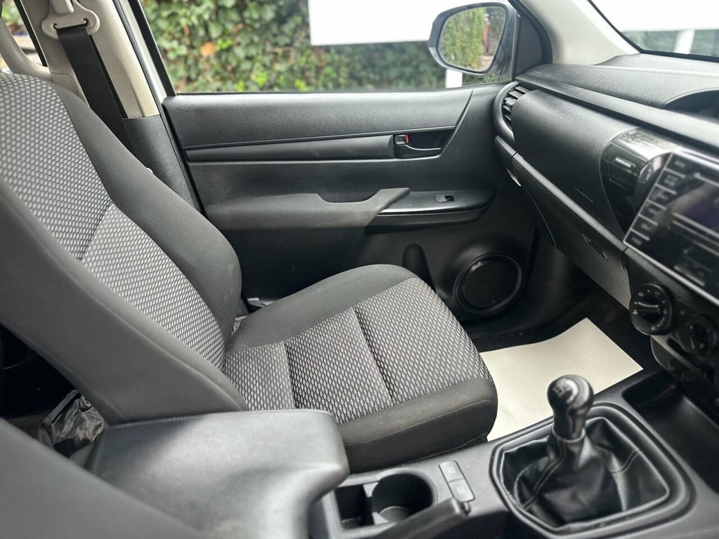 Used Toyota Hilux 2019 for sale - 76470589: Photo 16