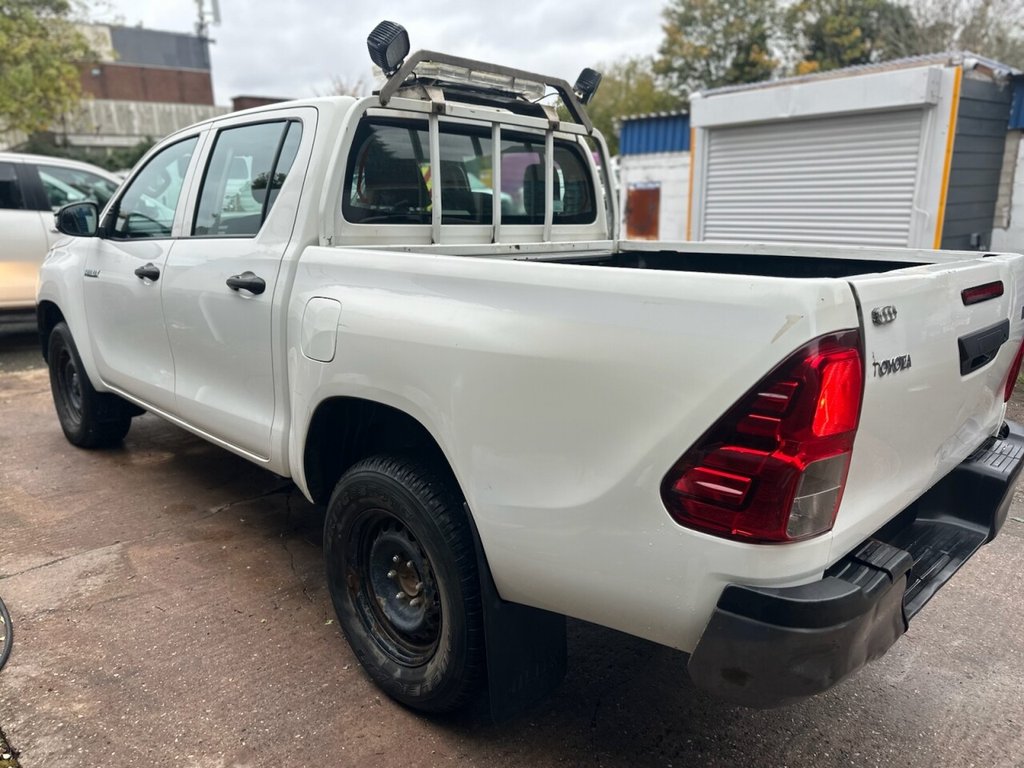 Used Toyota Hilux 2019 for sale - 76470589: Photo 7