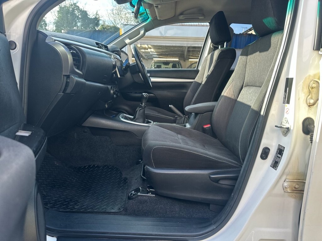 Used Toyota Hilux 2019 for sale - 77891082: Photo 12