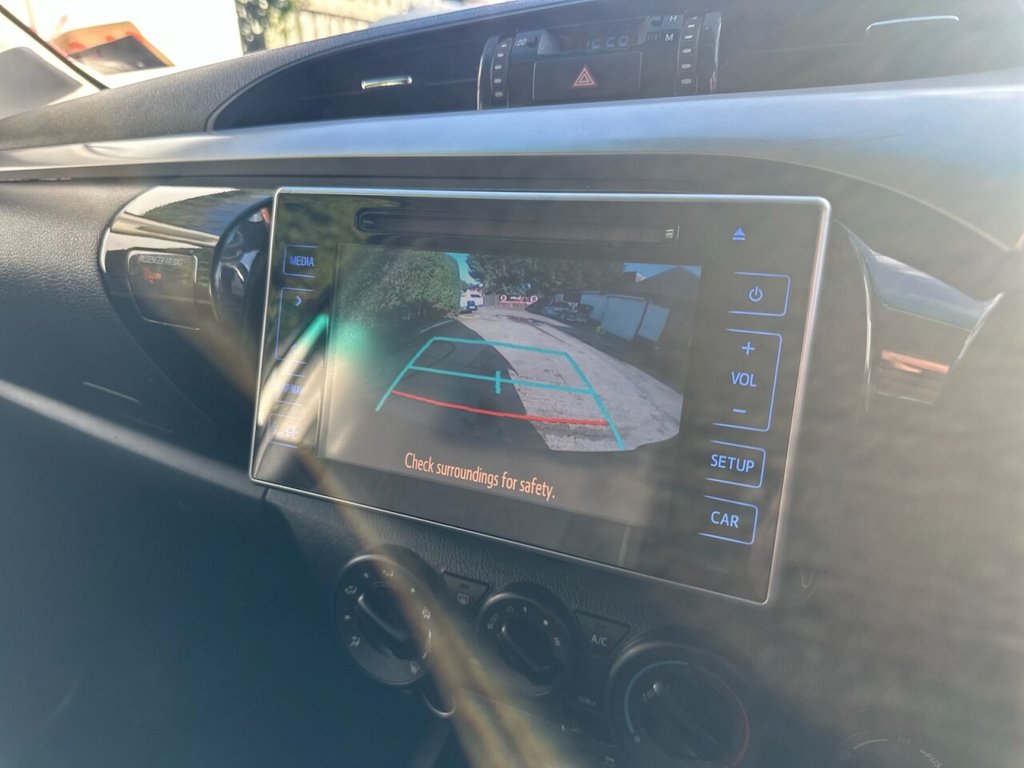 Used Toyota Hilux 2019 for sale - 77891082: Photo 17