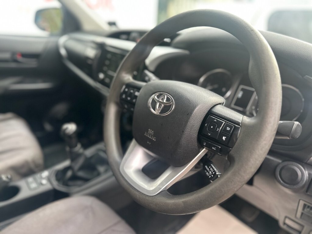 Used Toyota Hilux 2021 for sale - 77499036: Photo 18