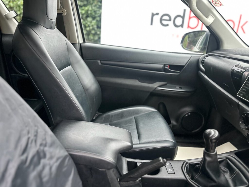 Used Toyota Hilux 2020 for sale - 77422392: Photo 21