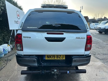 Used Toyota Hilux 2019 for sale - 77594099: Photo