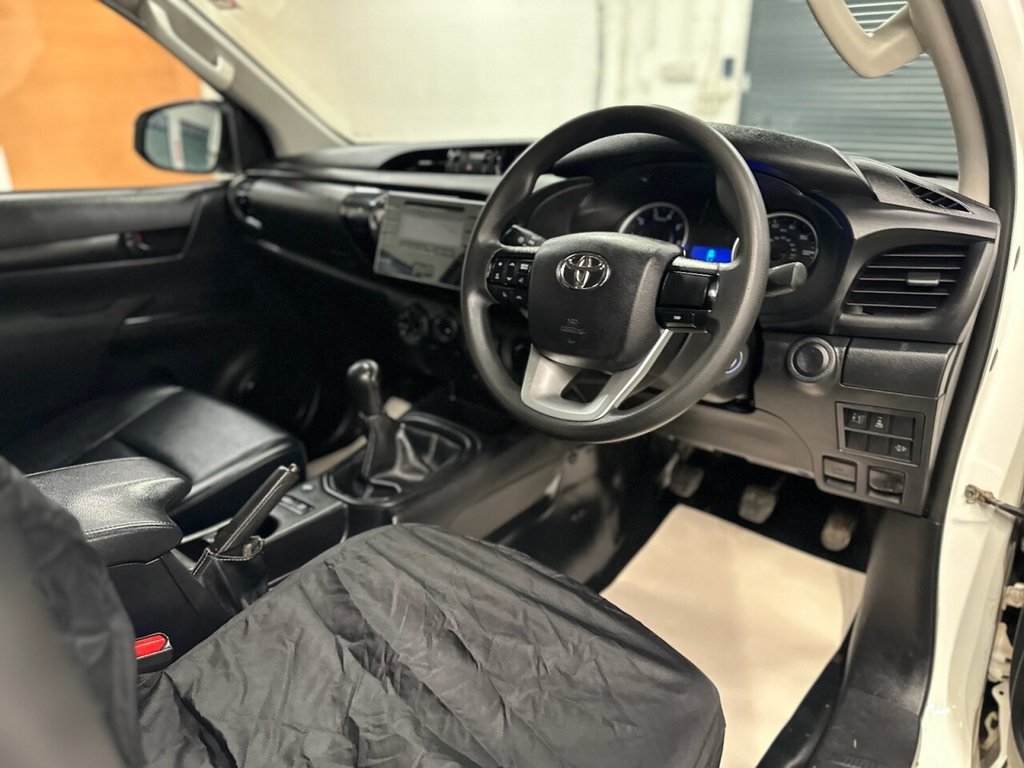 Used Toyota Hilux 2020 for sale - 76868185: Photo 28