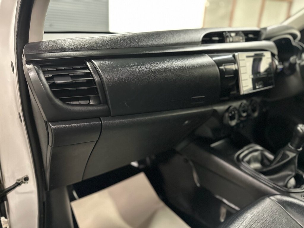 Used Toyota Hilux 2020 for sale - 76868185: Photo 33