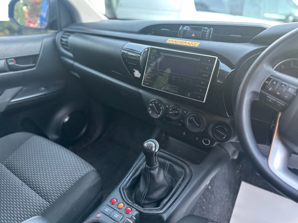 Used Toyota Hilux 2018 for sale - 76703748: Photo 16