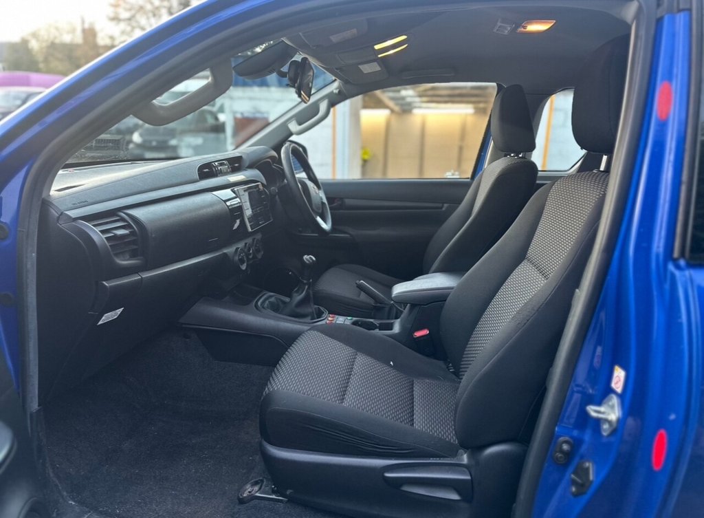 Used Toyota Hilux 2018 for sale - 76703748: Photo 18