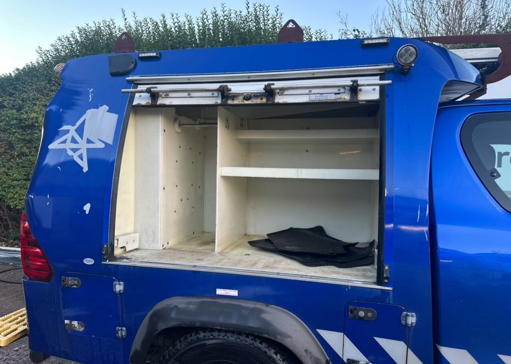 Used Toyota Hilux 2018 for sale - 76703748: Photo 21