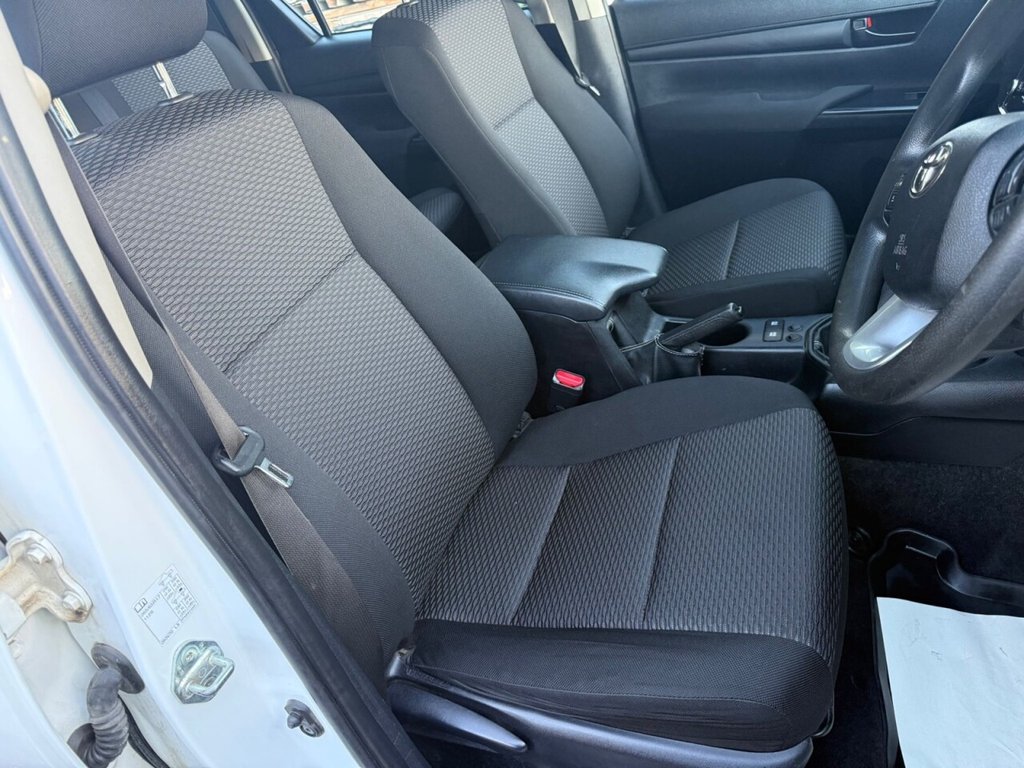 Used Toyota Hilux 2021 for sale - 76910407: Photo 8