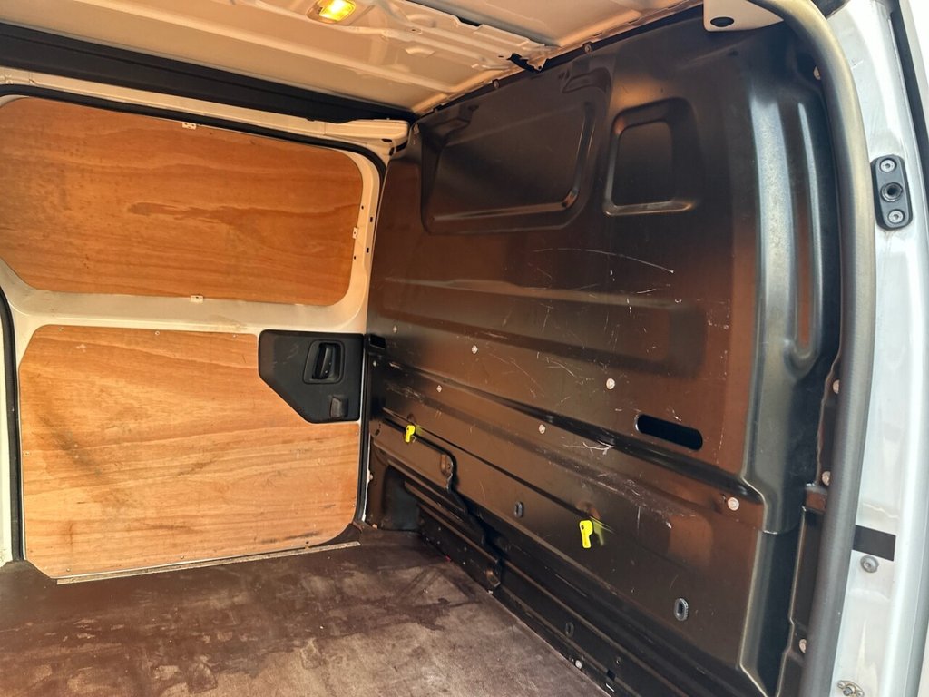 Used Vauxhall Vivaro 2019 for sale - 77959675: Photo 13