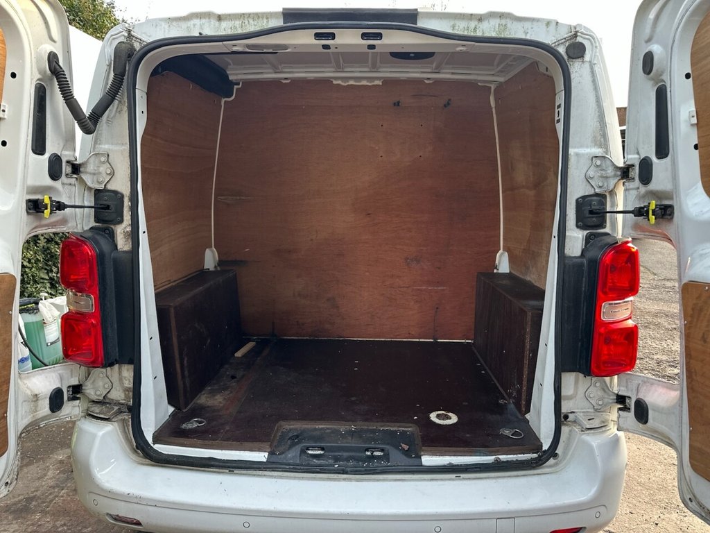 Used Vauxhall Vivaro 2019 for sale - 77959675: Photo 15