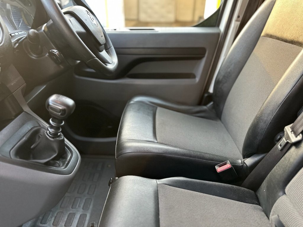 Used Vauxhall Vivaro 2019 for sale - 77959675: Photo 30