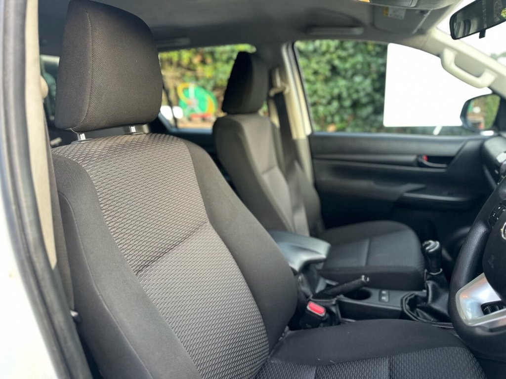 Used Toyota Hilux 2020 for sale - 76570317: Photo 12
