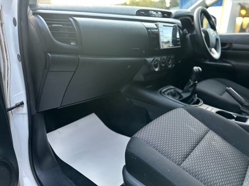 Used Toyota Hilux 2020 for sale - 76570317: Photo 16