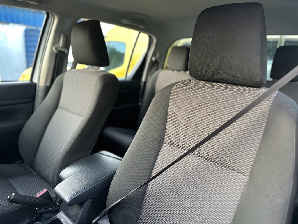 Used Toyota Hilux 2020 for sale - 76570317: Photo 17