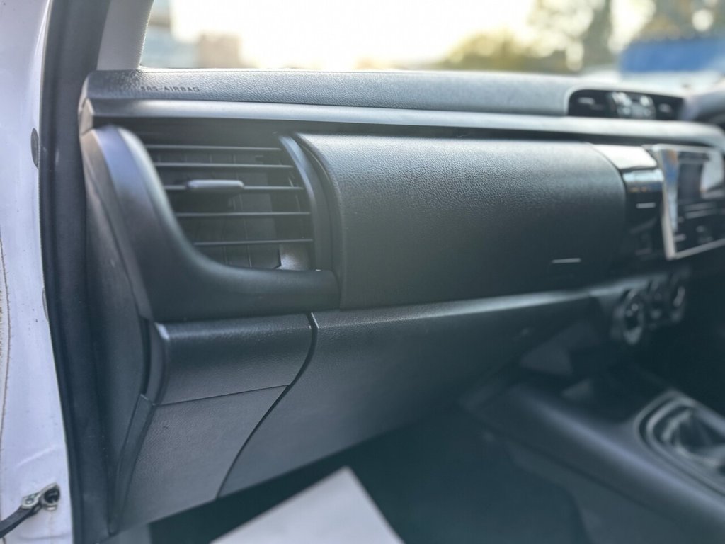 Used Toyota Hilux 2020 for sale - 76570317: Photo 19