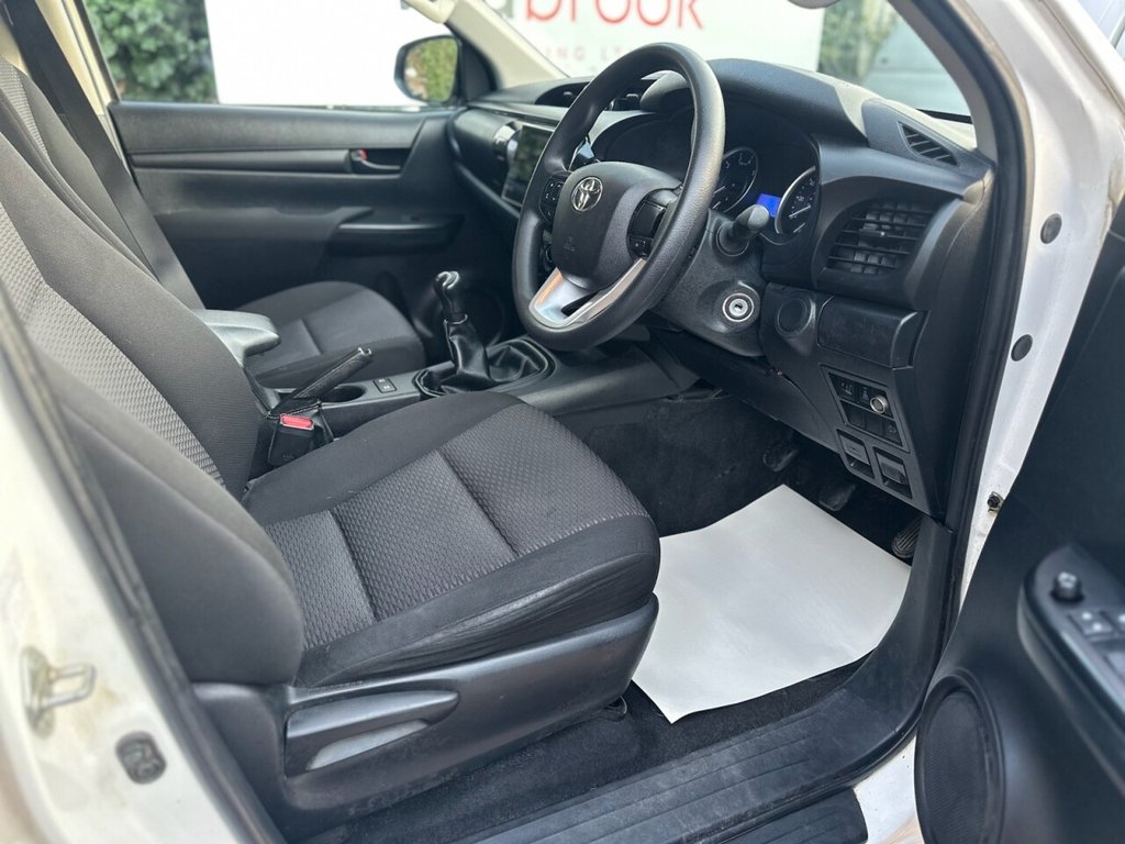Used Toyota Hilux 2020 for sale - 76570317: Photo 9