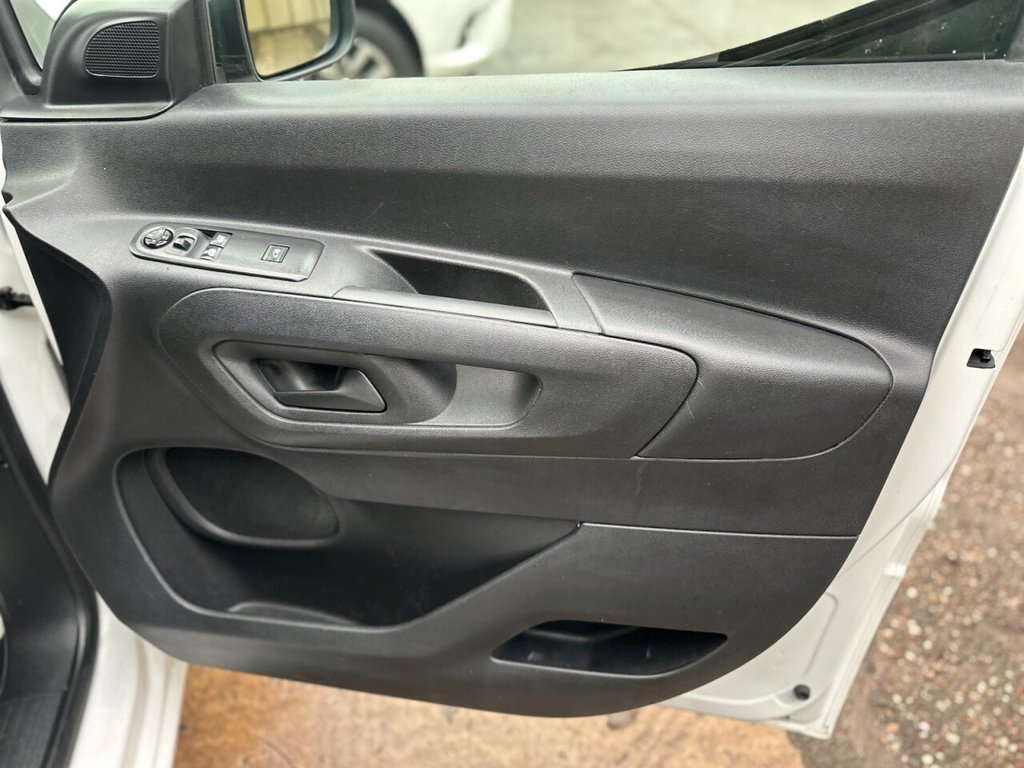 Used Vauxhall Combo 2020 for sale - 76910431: Photo 11