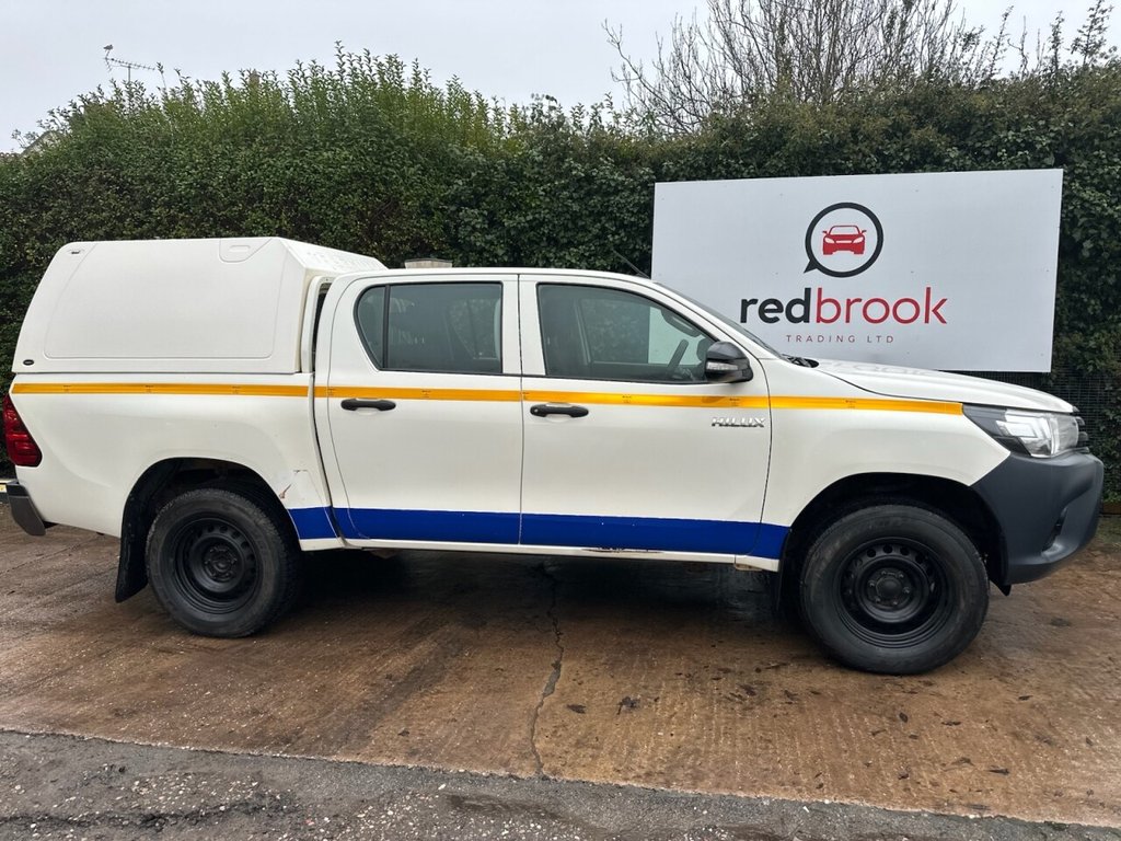 Used Toyota Hilux 2016 for sale - 77250651: Photo 3