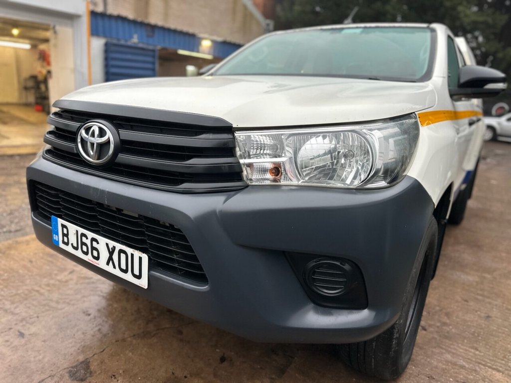Used Toyota Hilux 2016 for sale - 77250651: Photo 9