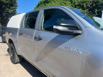 Used Toyota Hilux 2017 for sale - 78444669: Photo