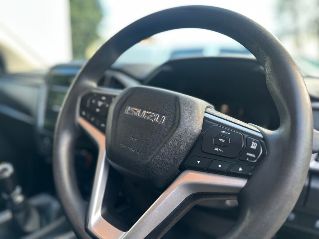 Used Isuzu D-Max 2022 for sale - 77893698: Photo 23