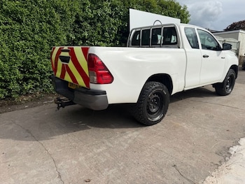Used Toyota Hilux 2017 for sale - 78624255: Photo