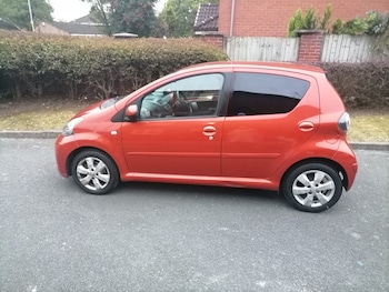 Used Toyota AYGO 2012 for sale - 76369373: Photo