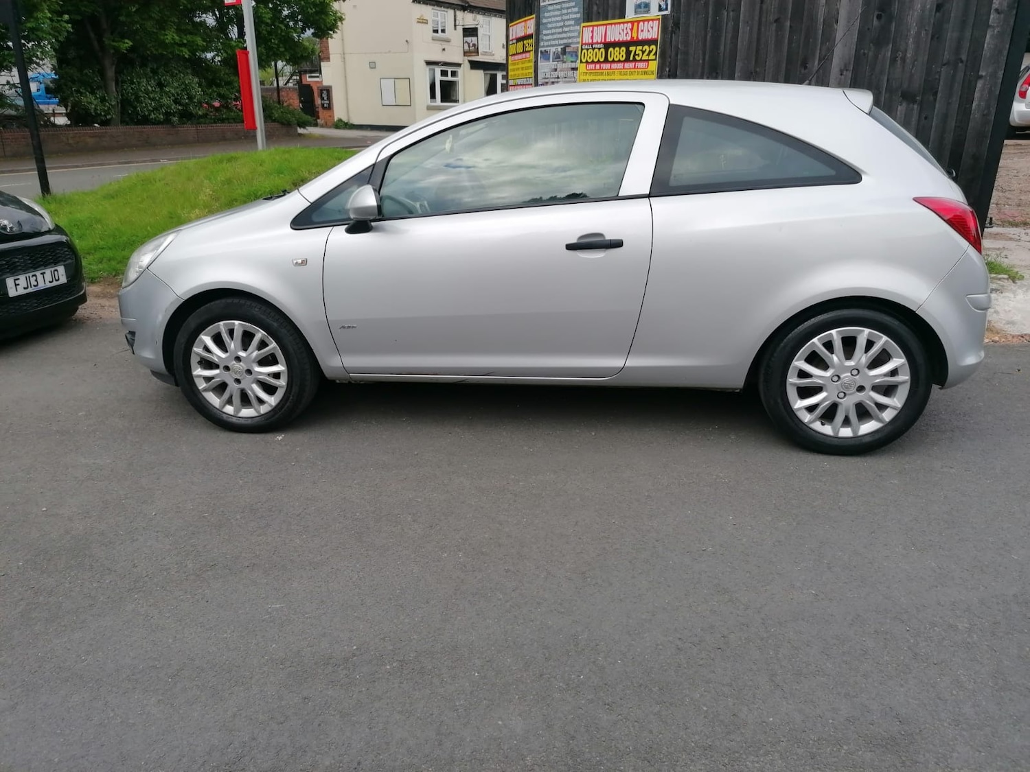 Used Vauxhall Corsa 2009 for sale - 77065921: Photo 4
