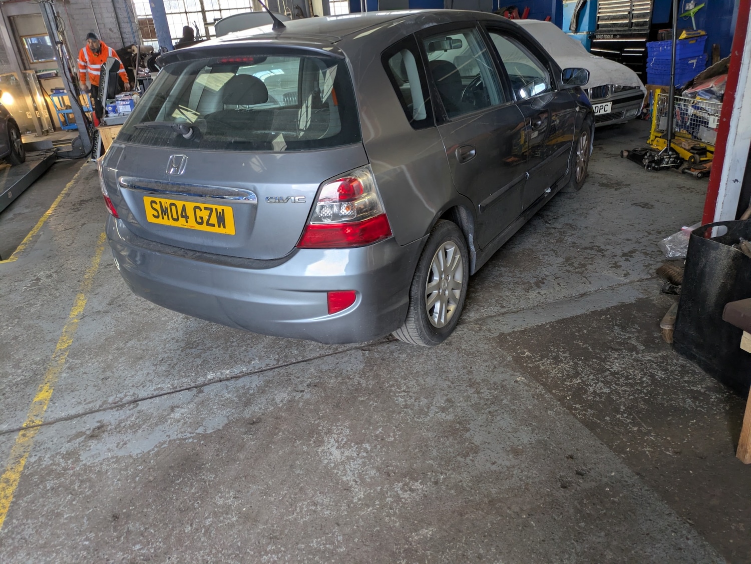 Used Honda Civic 2004 for sale - 77199023: Photo 2