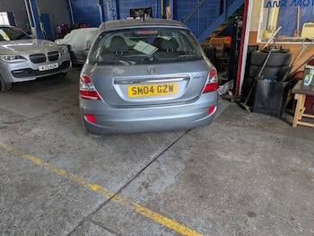 Used Honda Civic 2004 for sale - 77199023: Photo