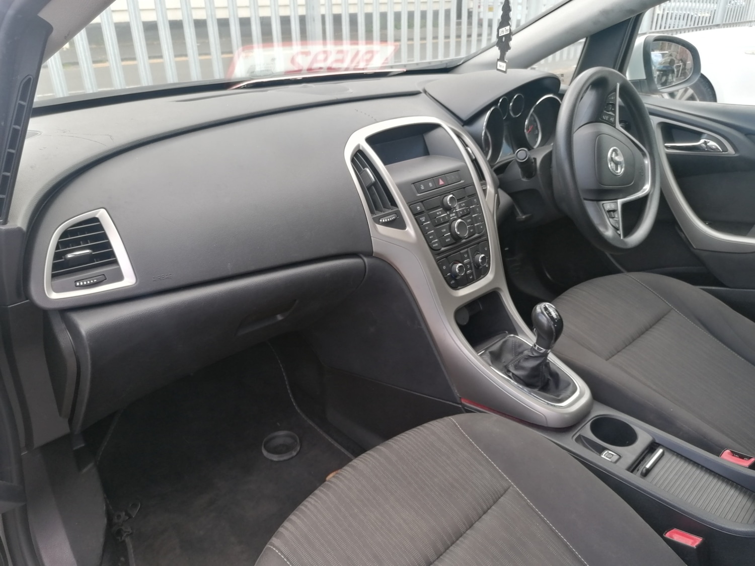 Used Vauxhall Astra 2011 for sale - 76422283: Photo 11