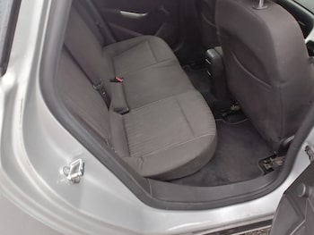 Used Vauxhall Astra 2011 for sale - 76422283: Photo