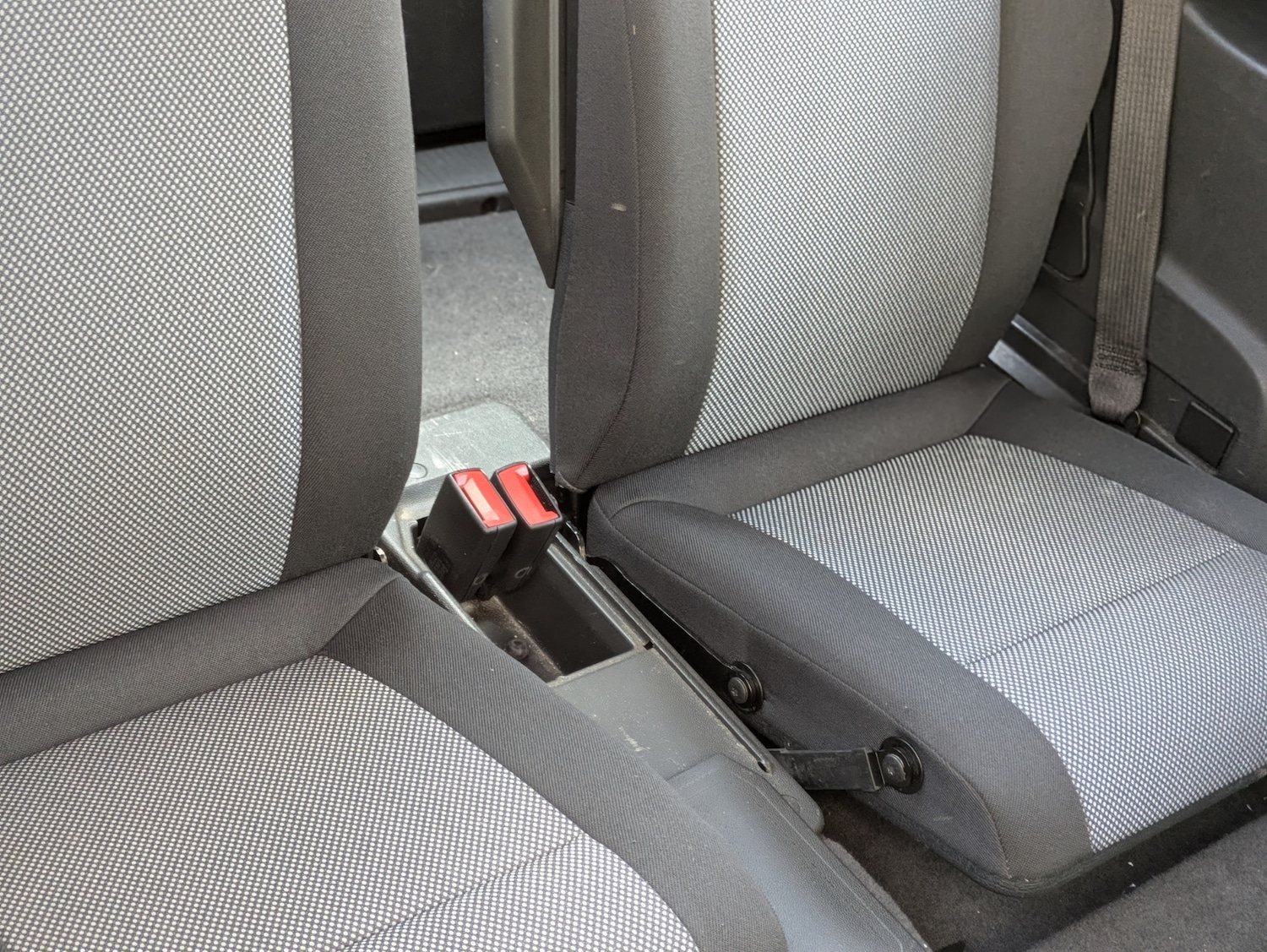 Used Vauxhall Zafira 2010 for sale - 77235984: Photo 26